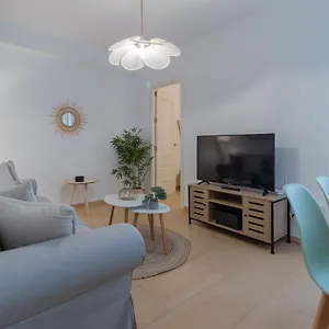 Julio Romero - Nuevo Y Centrico Apartamento